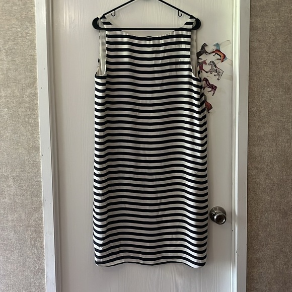 LOFT Monochrome Striped Dress (LARGE) - Picture 5 of 5